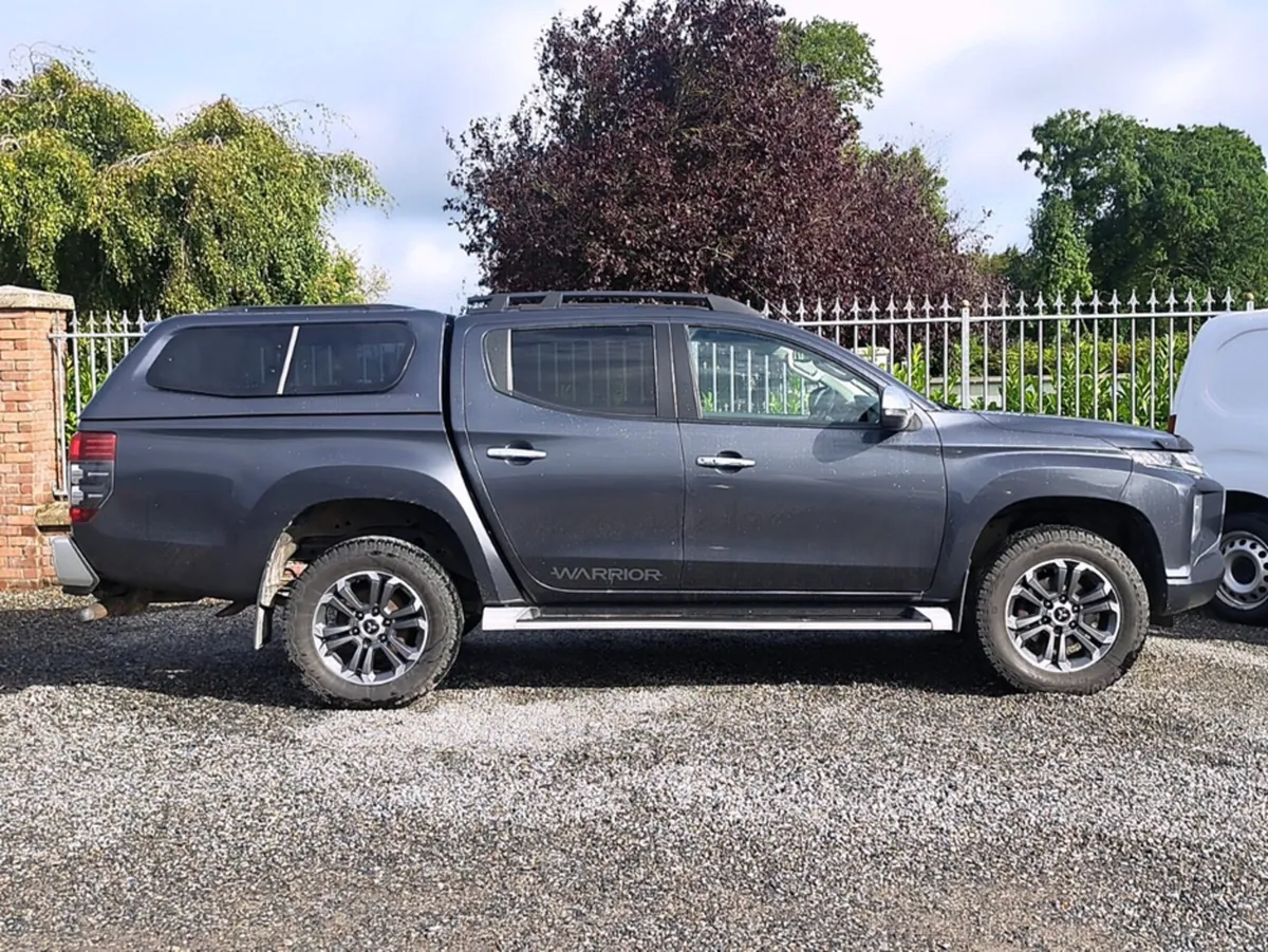 Mitsubishi L200 Warrior Model Crewcab with Truckma - Image 3