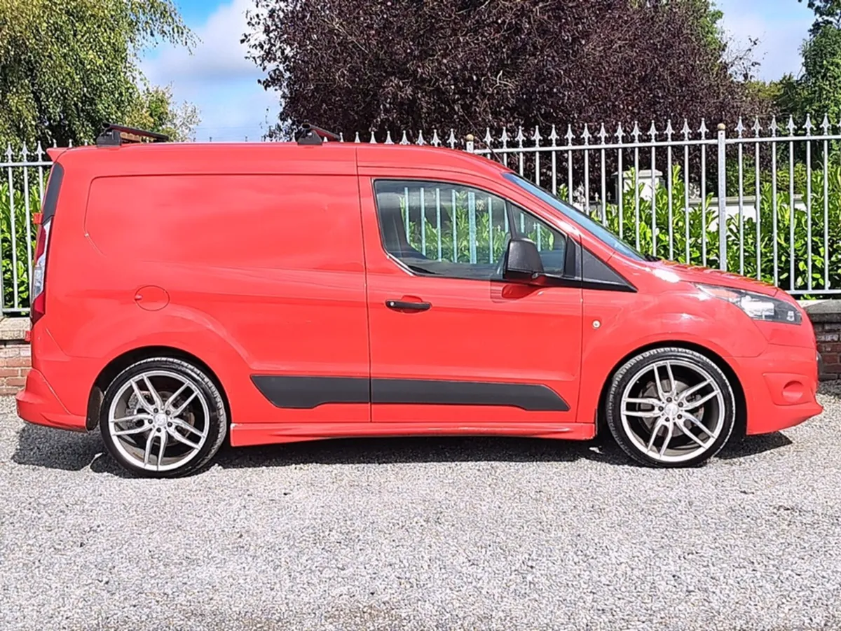Ford Transit Connect Base Model Small wheel Base w - Image 3