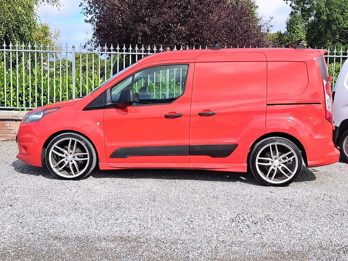 Ford Transit Connect Base Model Small wheel Base w - Image 4