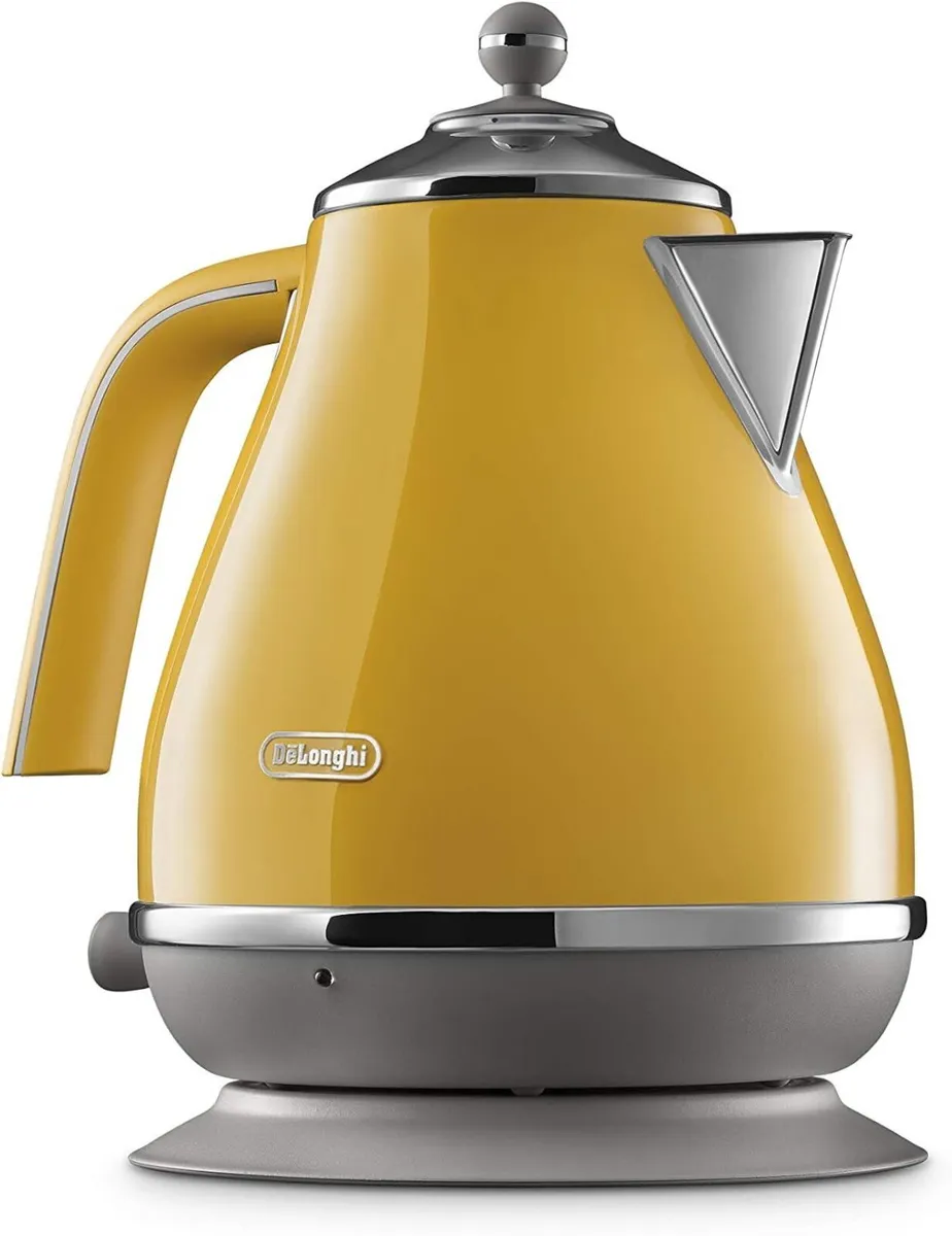Icona Capitals .y Vintage Style Electric Kettle - Image 1
