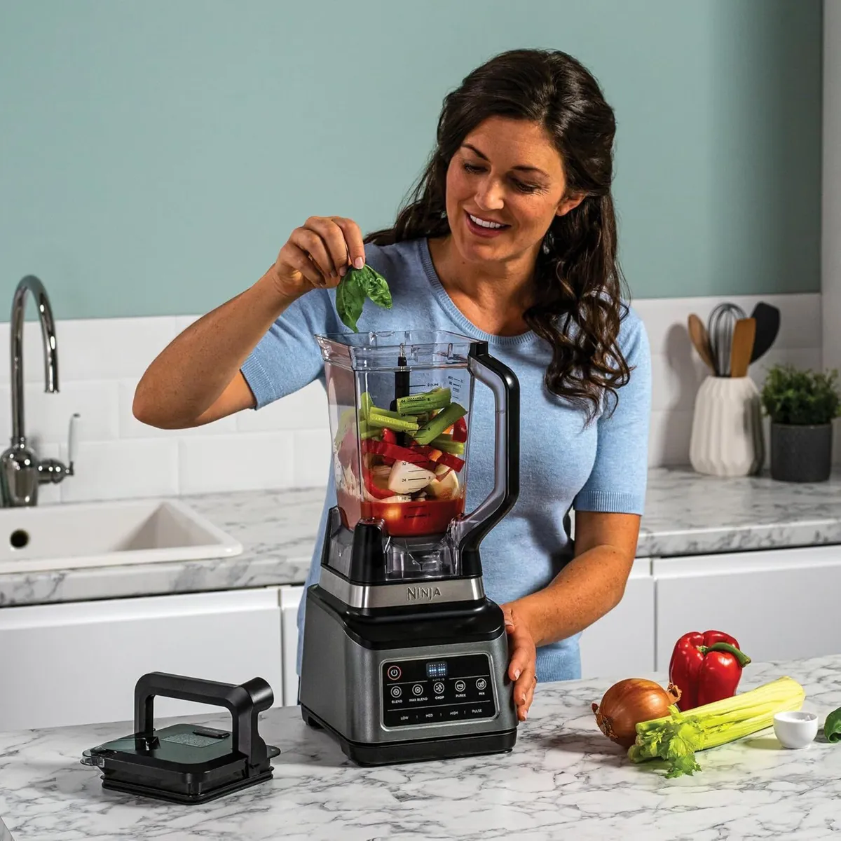 3-In-1 Food Processor Blender with Auto-Iq - Image 3