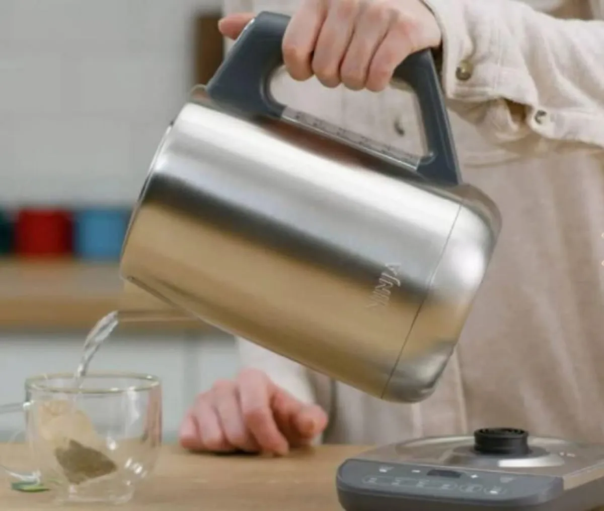 Perfect Temperature Kettle 1.7L with Control LED - Image 3