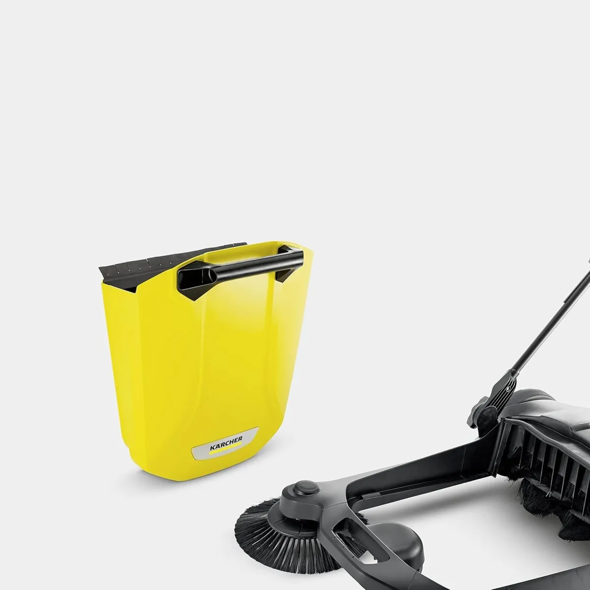 Karcher S 4 Twin Push Sweeper with Brushes - Image 4
