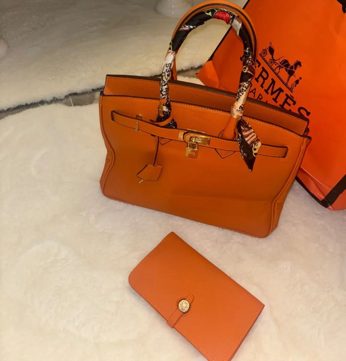 Medium burnt orange hermes bag - Image 2