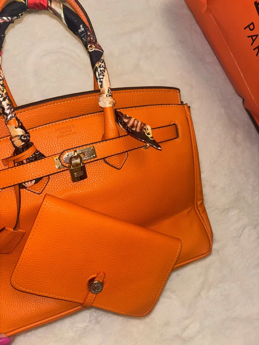 Medium burnt orange hermes bag - Image 3