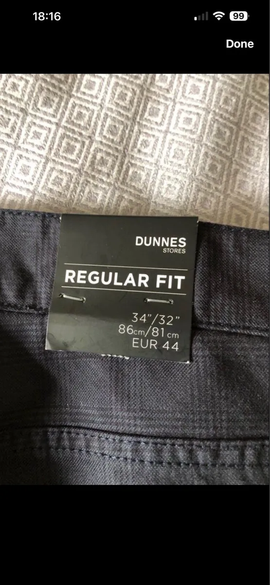 Mens BNWT trousers W34” €10 - Image 3