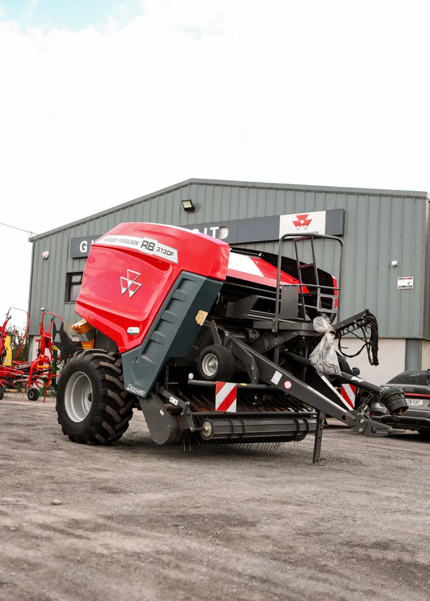 Massey Ferguson RB3130 Baler - Image 1