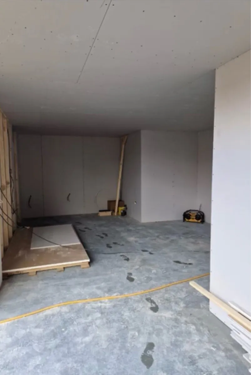 Plasterer available - Image 4