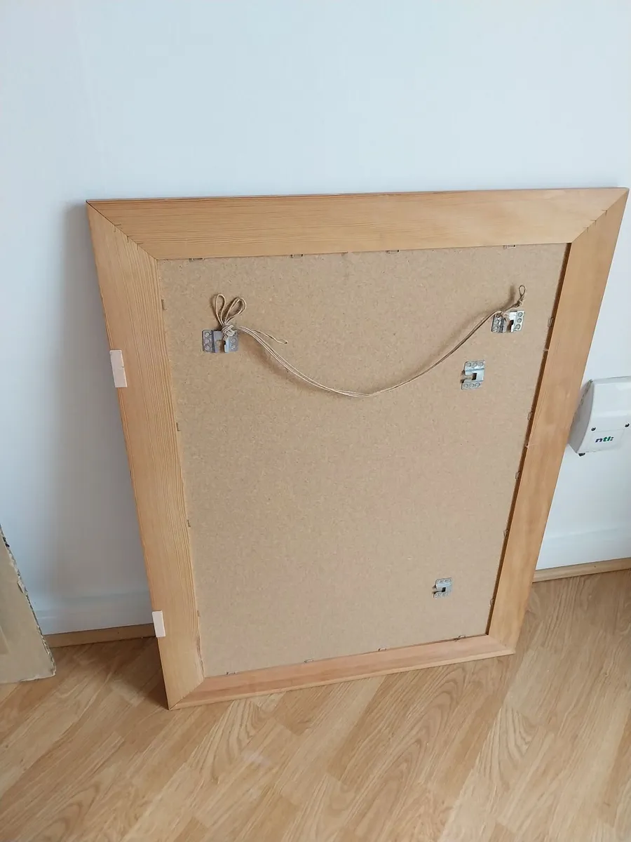 Wooden framed wall mirror 83cmX63cm - Image 3