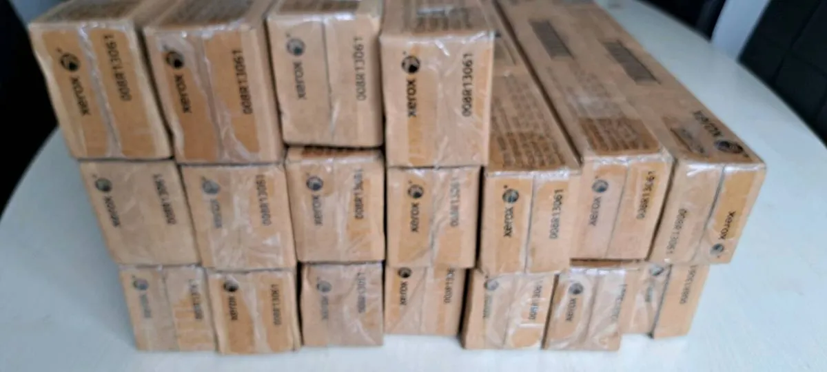 008R13061
- Waste Toner Cartridge (Job lot) - Image 1