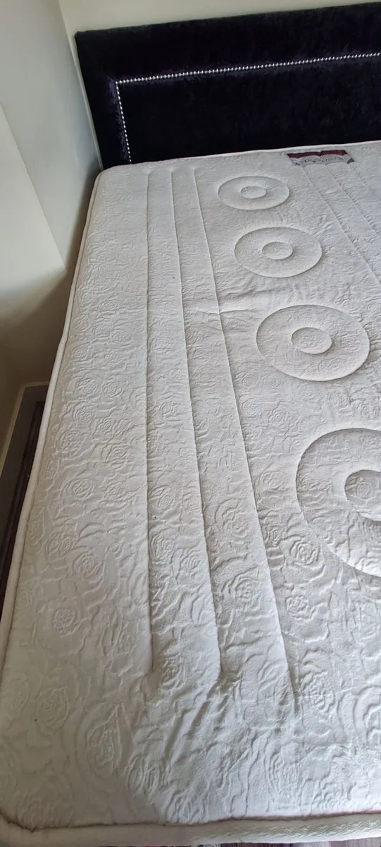Super king bed n headboard - Image 3