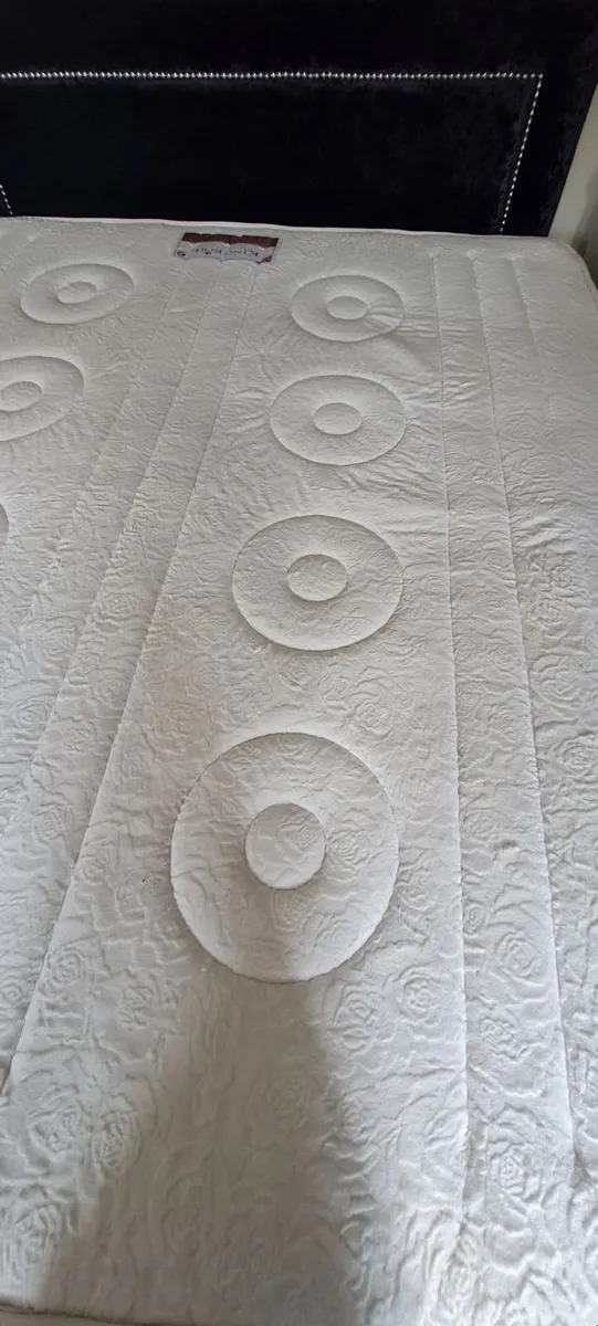 Super king bed n headboard - Image 4