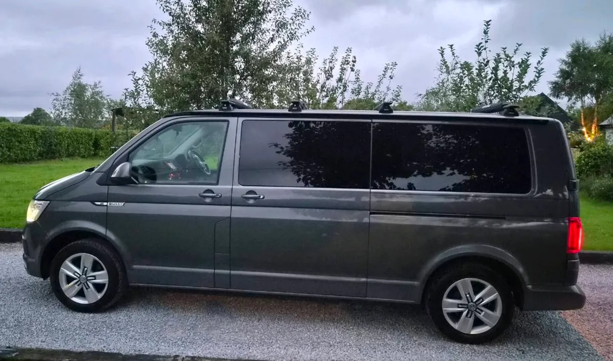 VW Transporter 4motion Automatic LWB IMMACULATE - Image 3