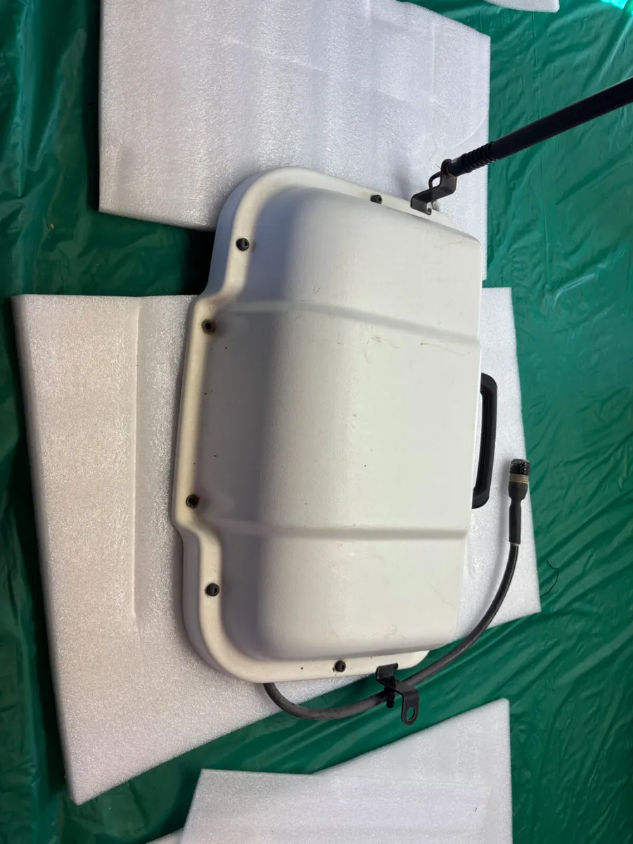 Valtra Novotel Smart 7 Autosteer Kit - Image 1