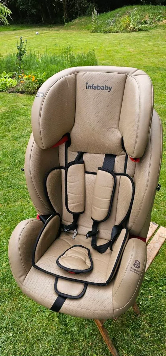 Kids car seat - Image 1