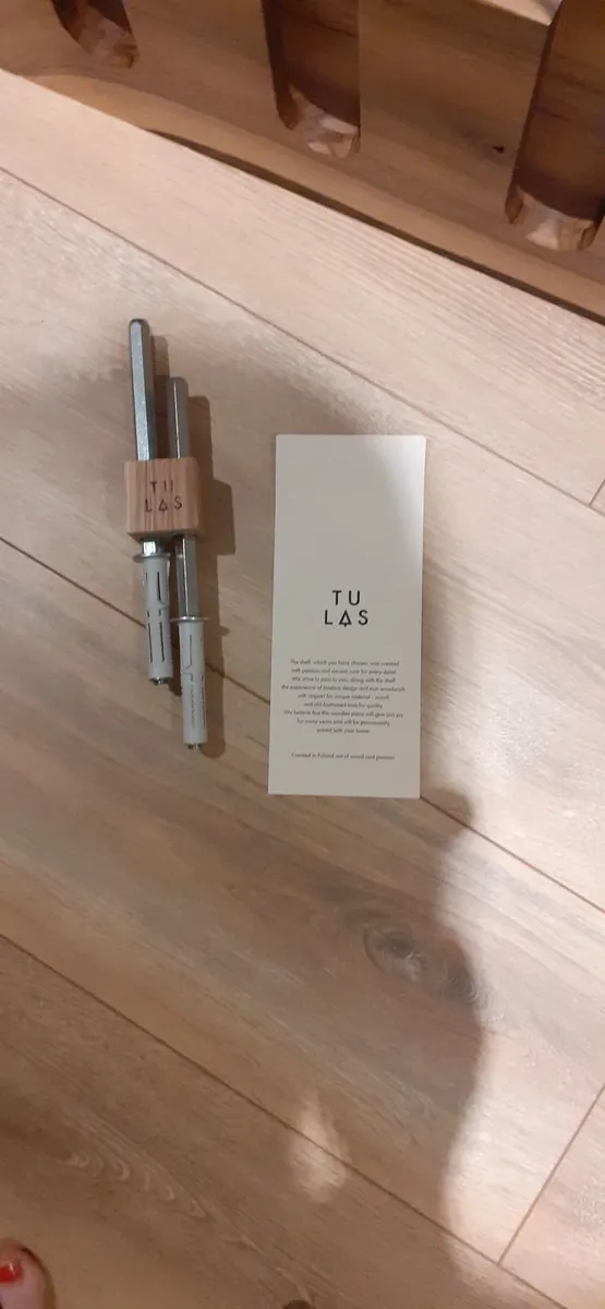 Tu Las' Walnut Floating Wine glass rack - Image 4