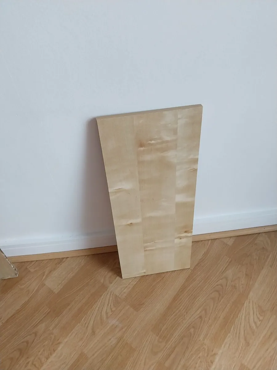 Brown shelf - Image 1