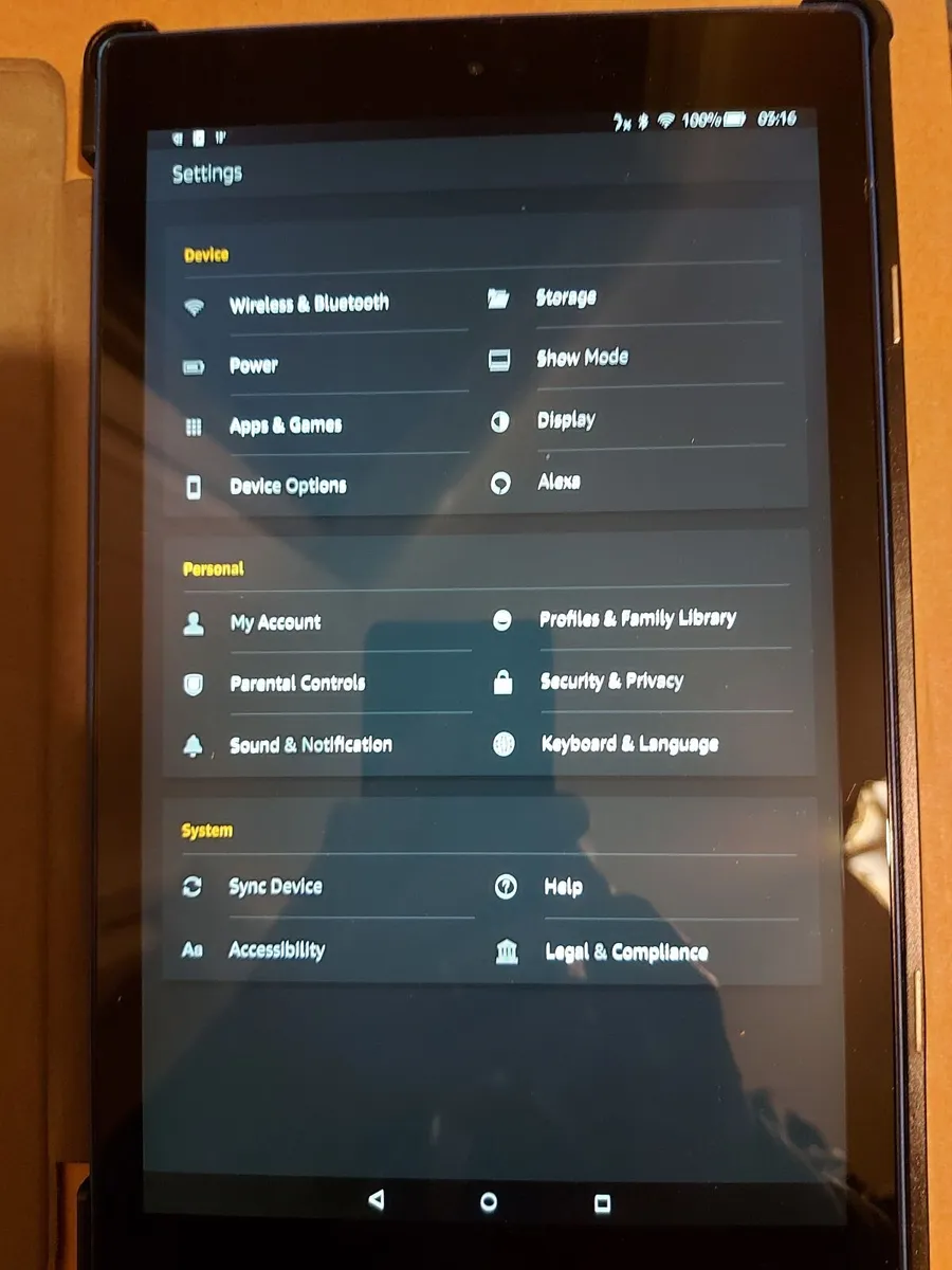 Amazon Fire HD 10, 7th Generation, 32GB - Image 2