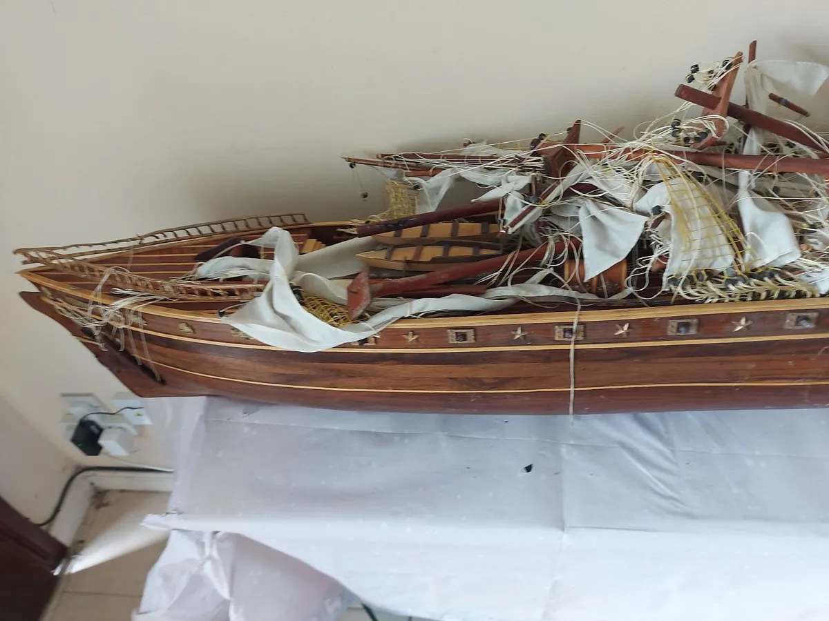 Large Timber crafted model of the Cutty Sark Boat - Image 3