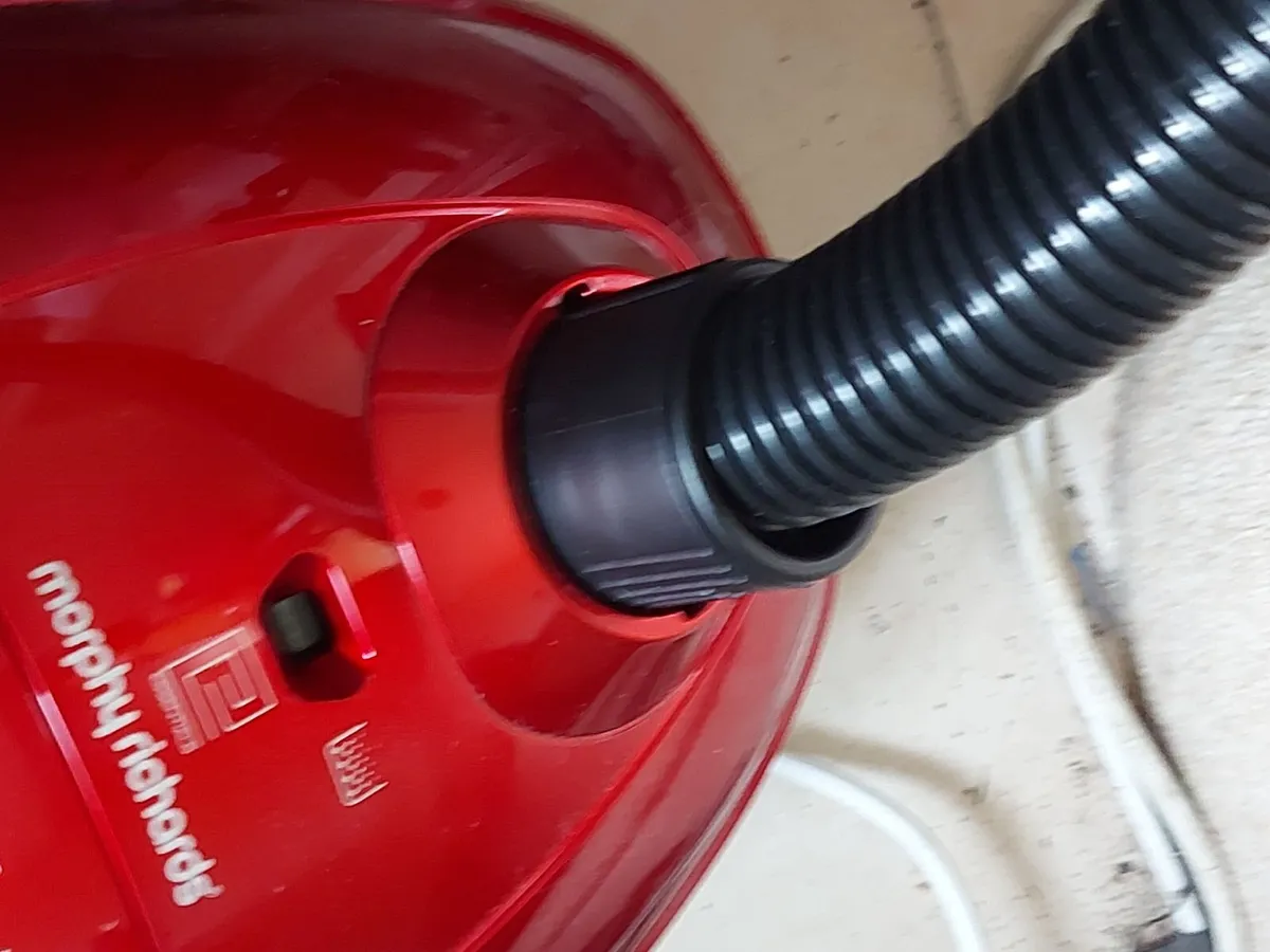 Morphy Richards Vacuum Cleaner, Model 980564, Red, - Image 2