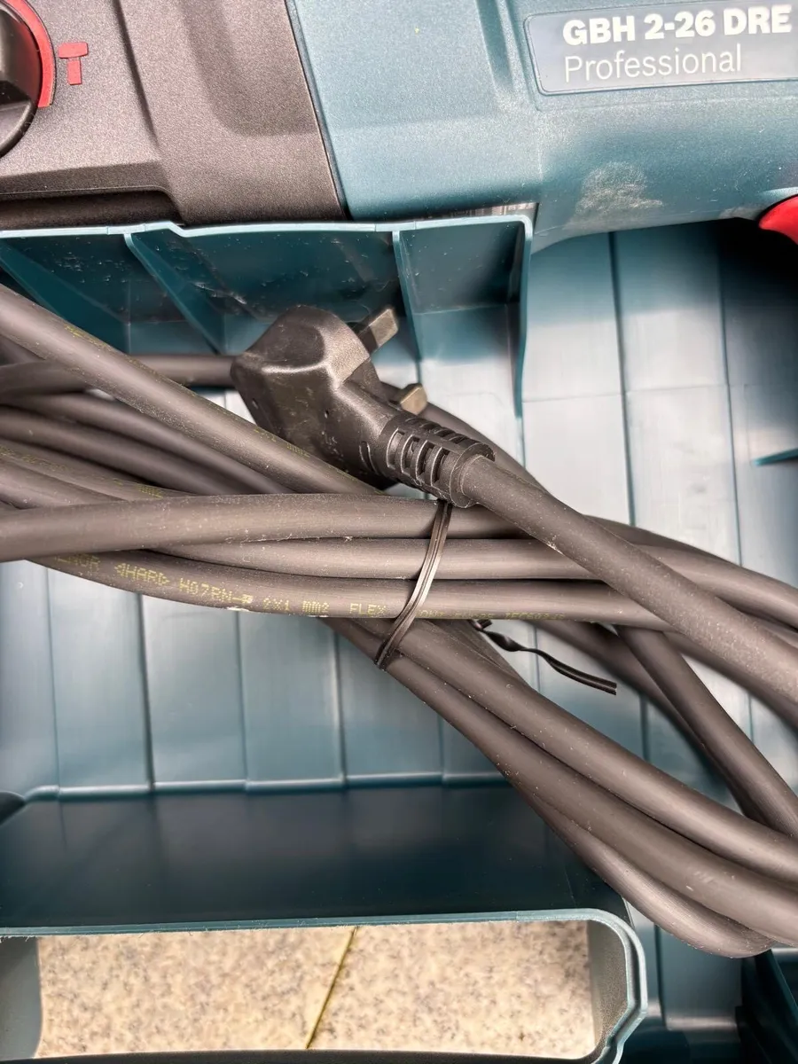 Bosch professional drill - Image 2