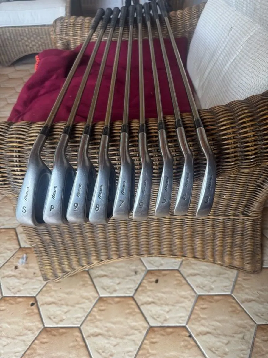 Mizuno mission 300 irons 3-sw - Image 1