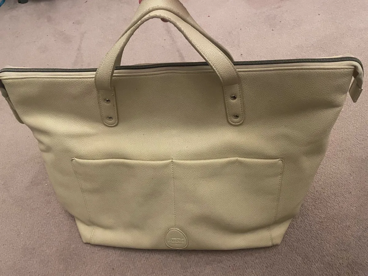Pacapod Cream Leather Baby Changing Bag - Image 1