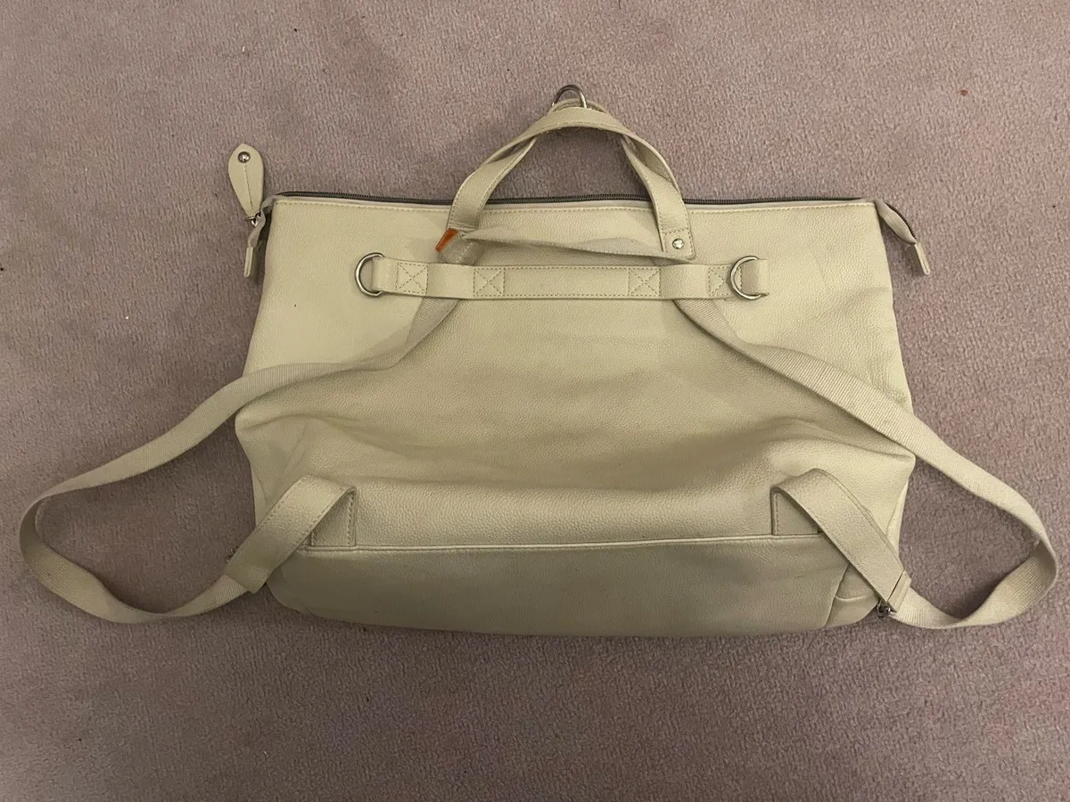 Pacapod Cream Leather Baby Changing Bag - Image 4