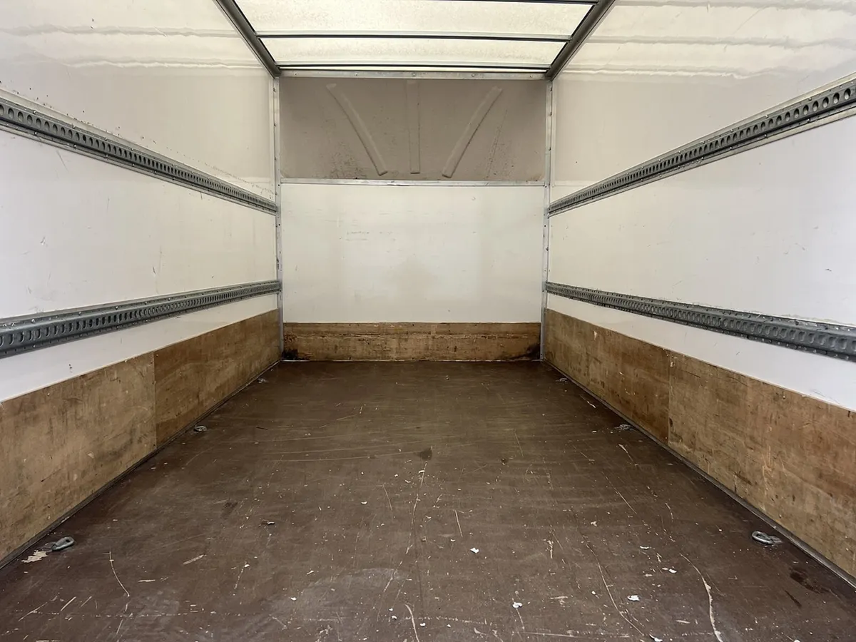 2022 Ford Transit Luton Box Van - Image 2