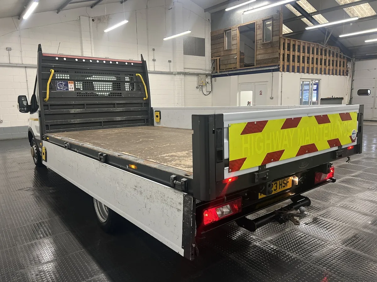 2023 Ford Transit Dropside Van - Image 3