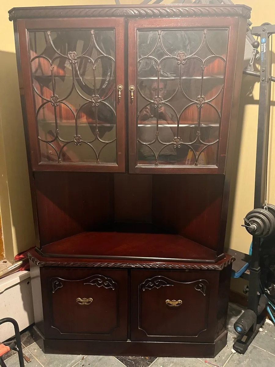 Antique Corner unit