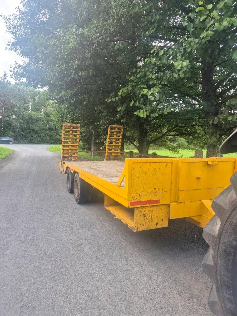 Low loader - Image 1