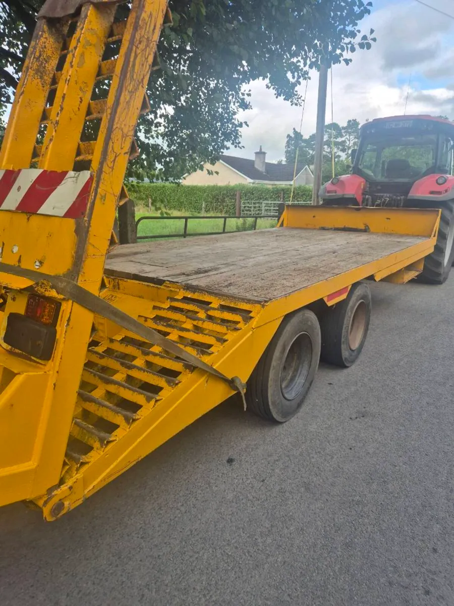 Low loader - Image 2