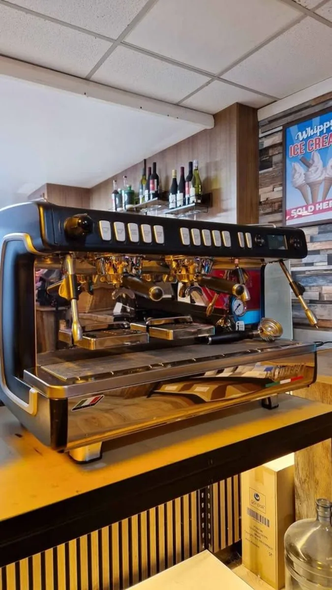 Espresso Coffee Machine La Cimbali M26 + Grinder - Image 4