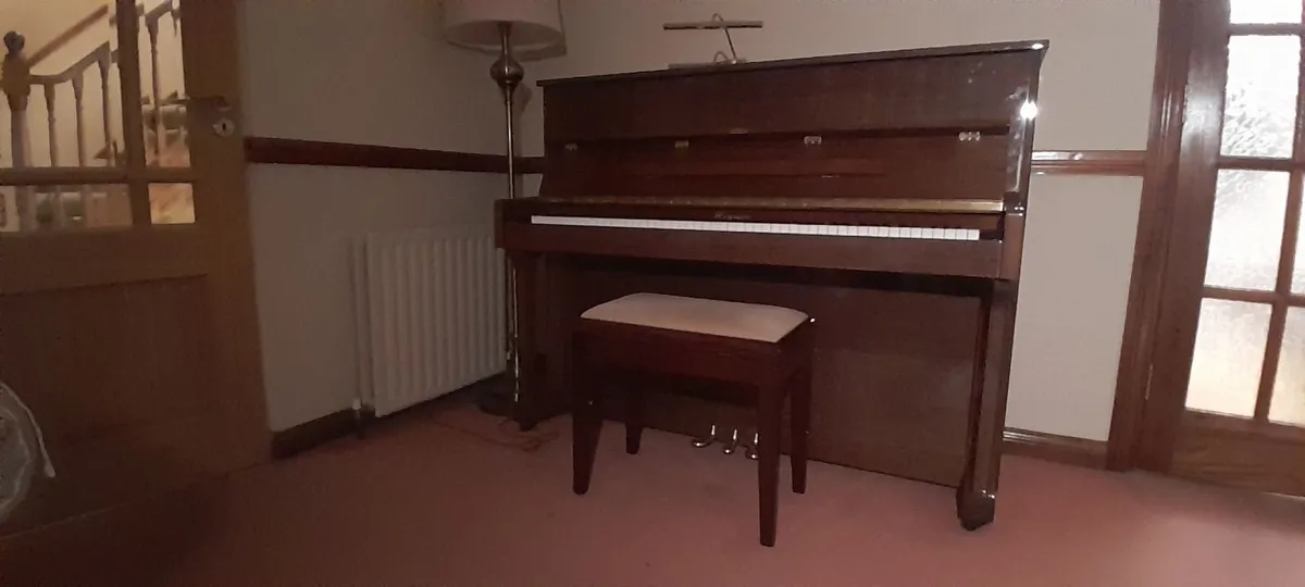 PIANO AS NEW - Image 2