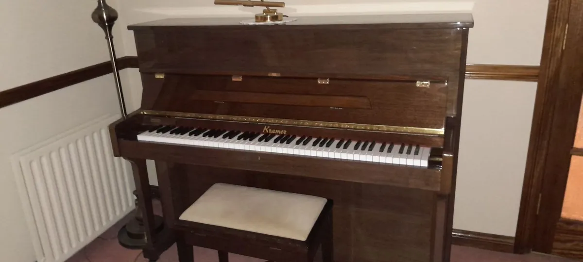 PIANO AS NEW - Image 3