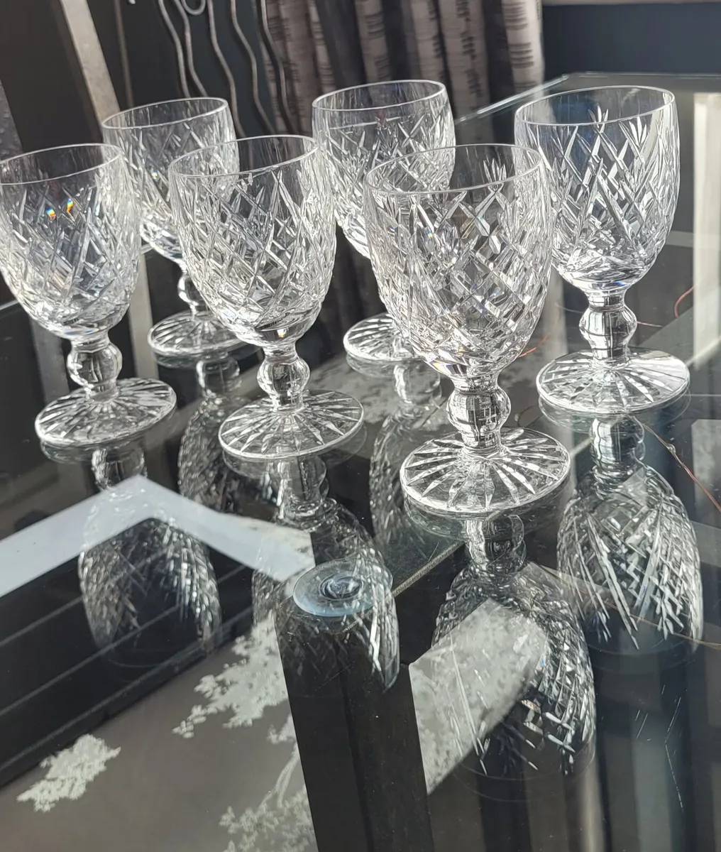 Waterford crystal sherry glasses x 6 - Image 1