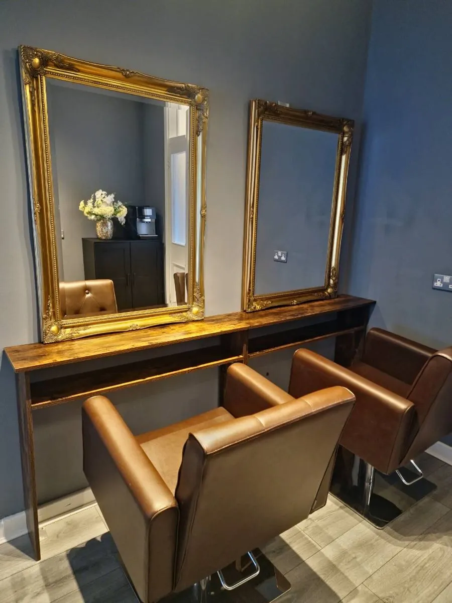 Hairdresser Room Rent - Image 1