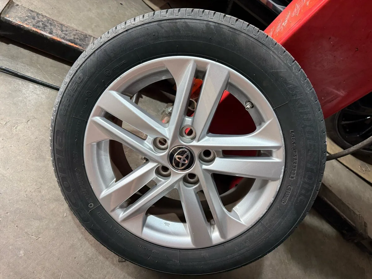 Toyota set of wheels for sale - Image 2