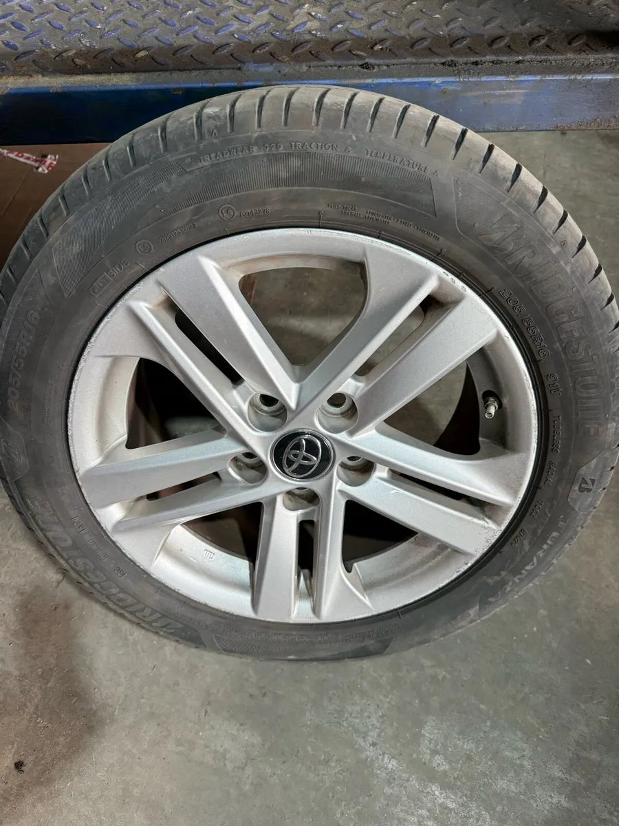 Toyota set of wheels for sale - Image 1