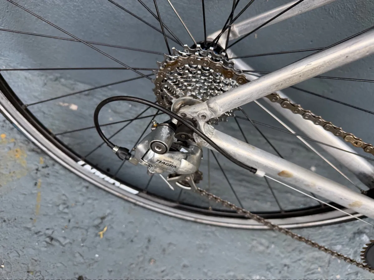 Road bike silver ❗️Open 7 days of the week ❗️ - Image 3
