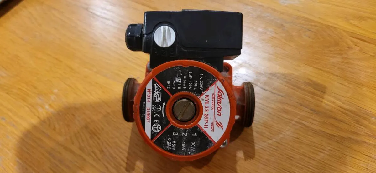 Salmson Circulating Pump - Image 2