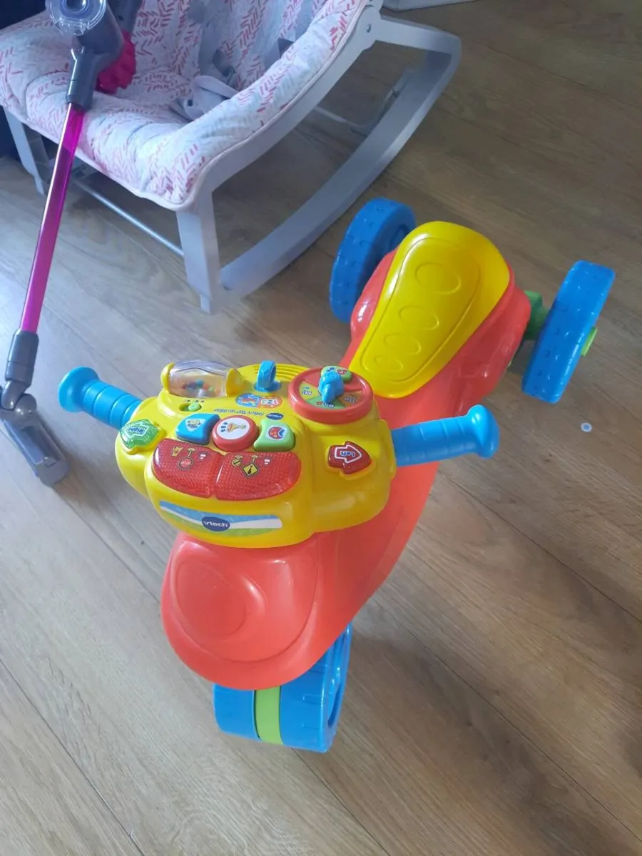 VTech 2-in-1 Baby Trike to Bike - Image 2