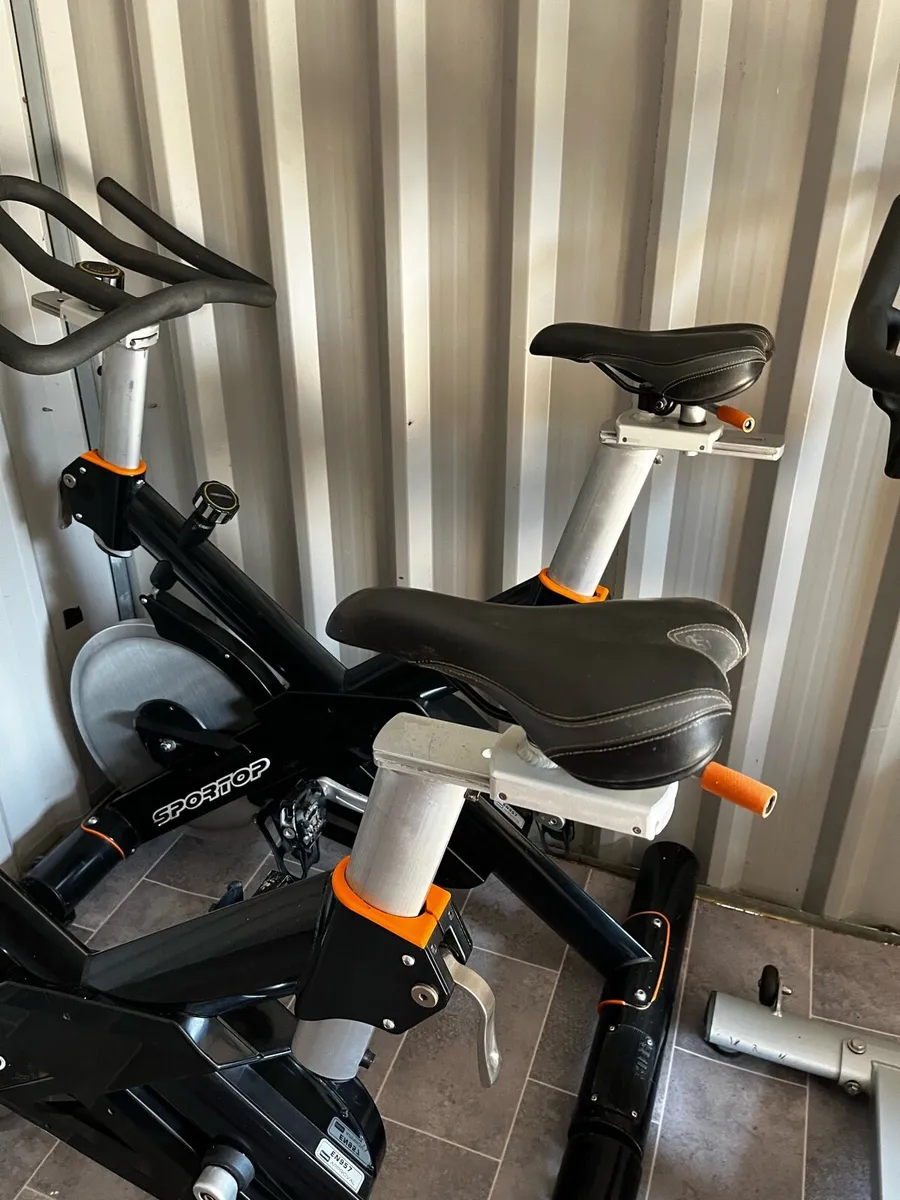 Spin bikes 30kg flywheel - Image 4