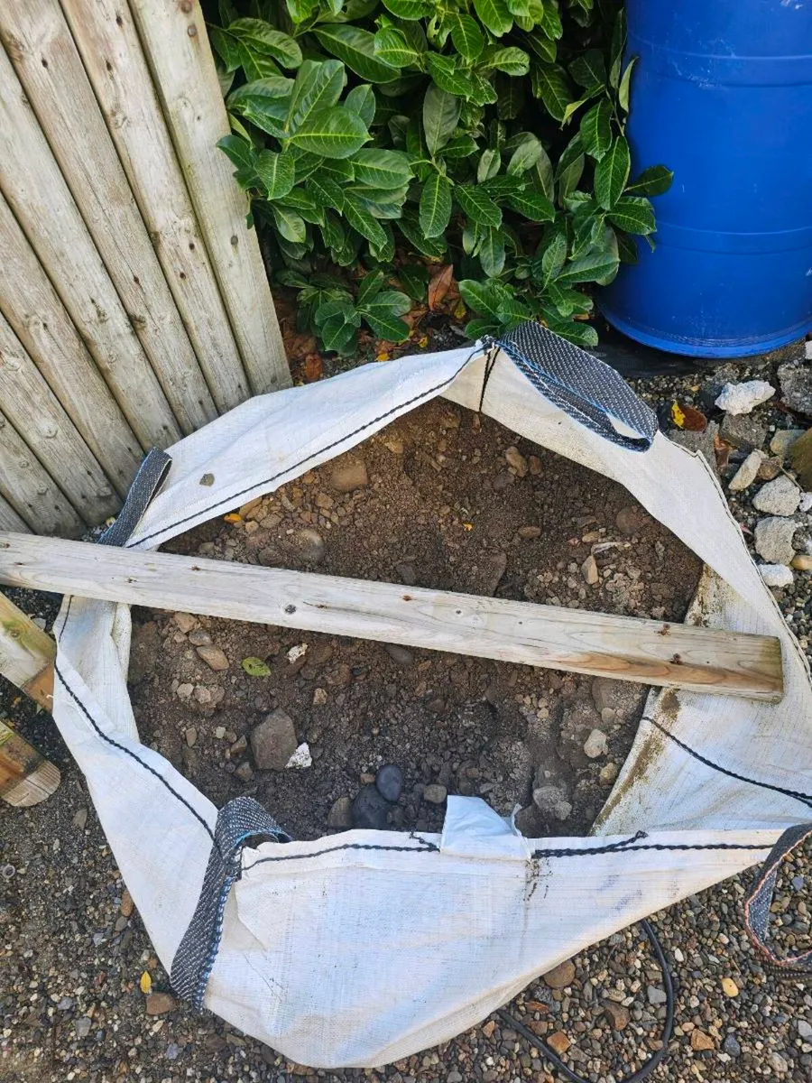 Free Unscreened Soil