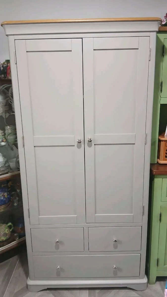 Kitchen pantry - Image 1