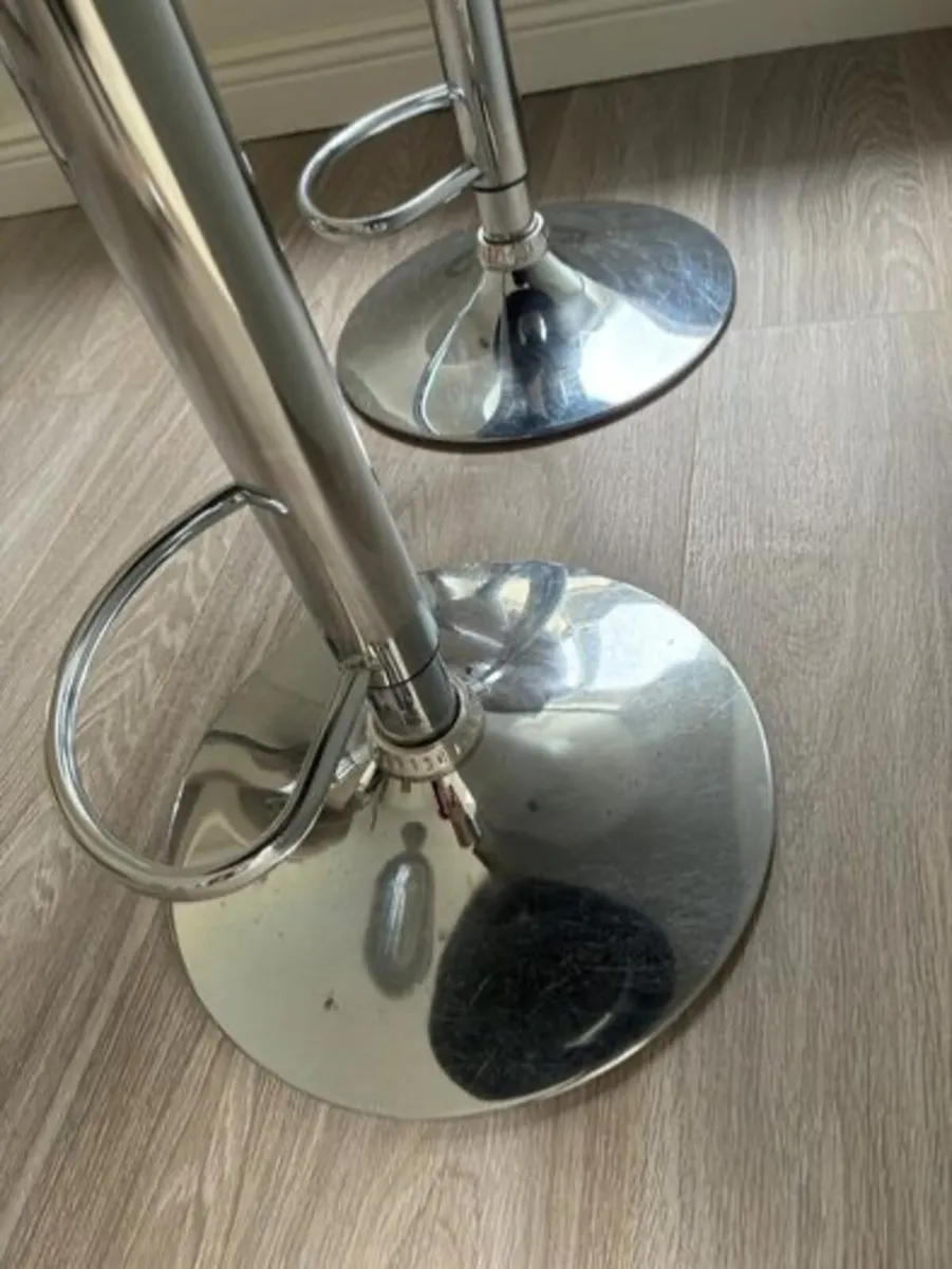 2x Black Faux Leather Adjustable Bar Stools  Pair - Image 3