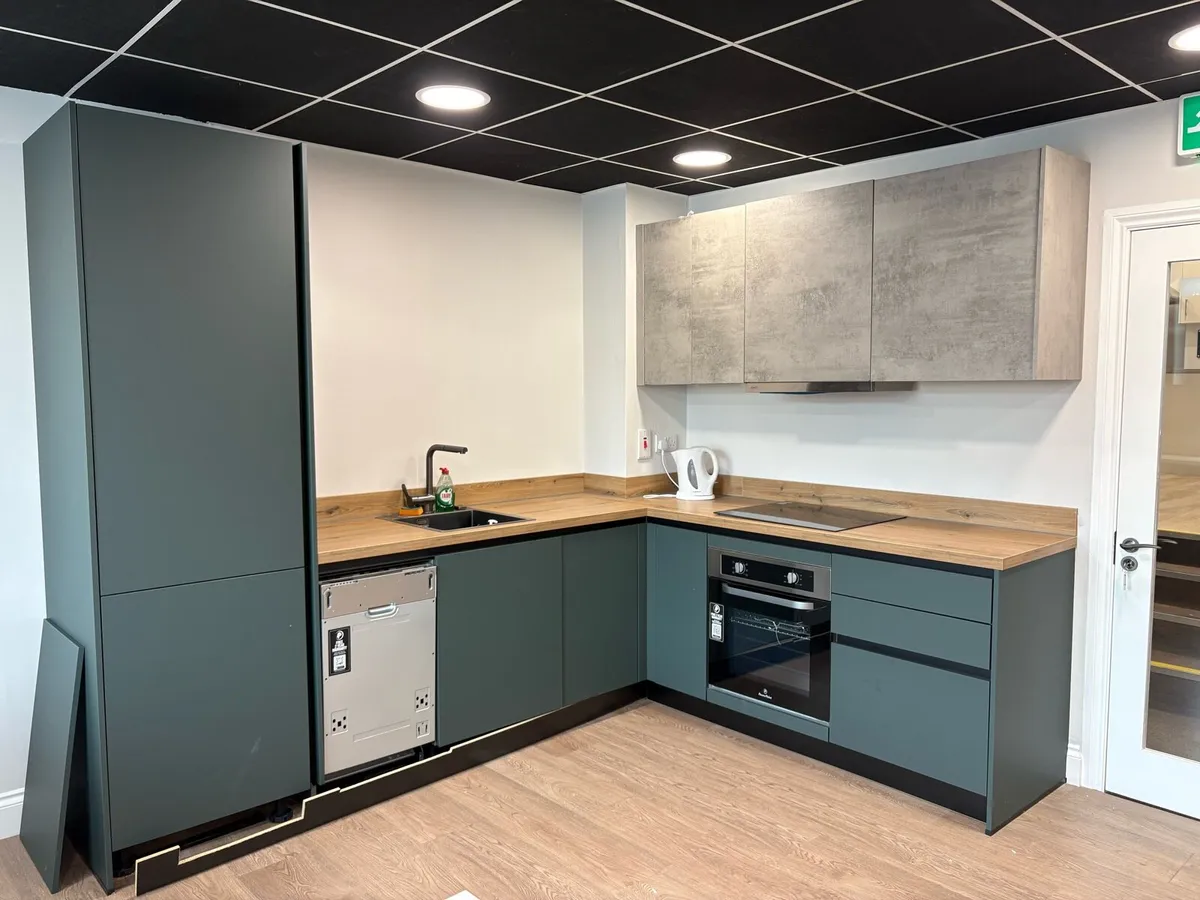 Kitchen - Image 2