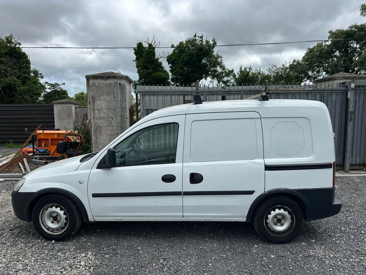 Vauxhall Combo 2011 - Image 2