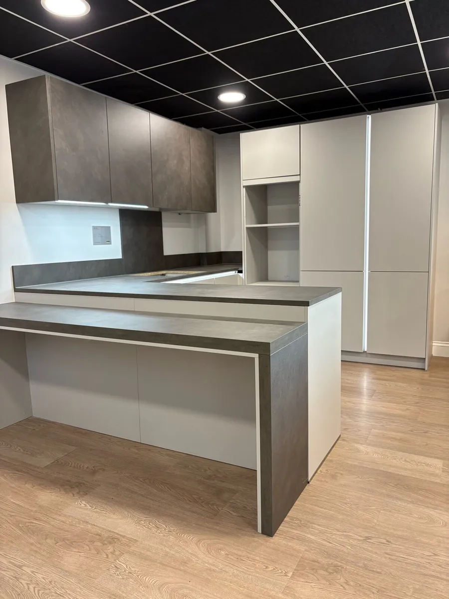 Kitchen - Image 2
